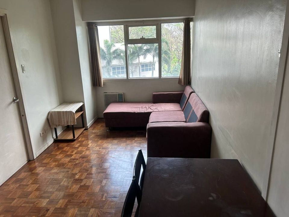 Fifth Avenue Place Condo one bedroom with parking in BGC