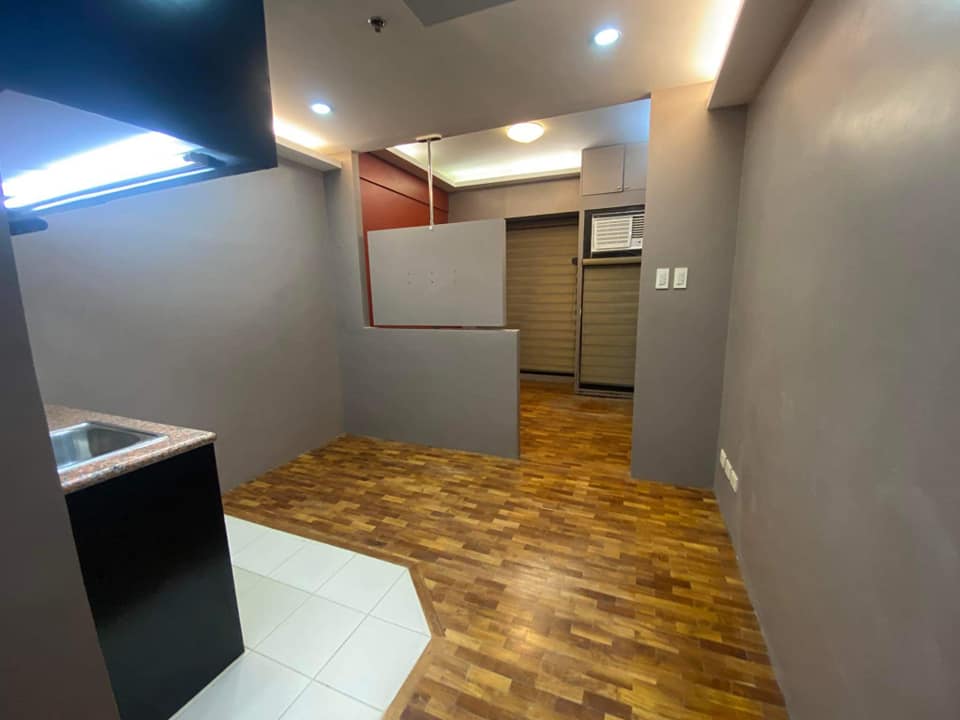 The Oriental Place Studio Type condo for sale - Makati