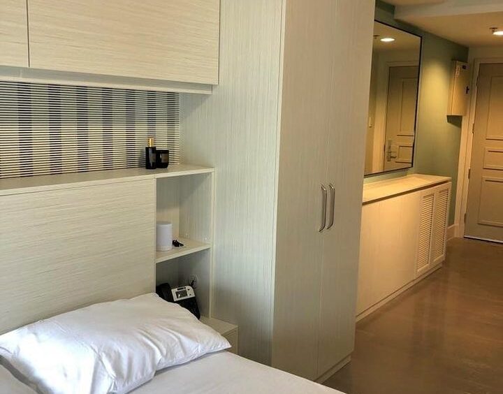 Studio For Rent in Rockwell, Metro Manila - Fully Furnished