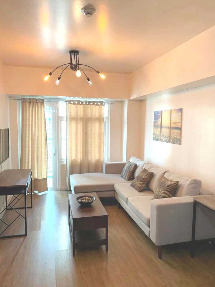 1bedroom for Sale at Meranti Tower Two Serendra BGC Taguig