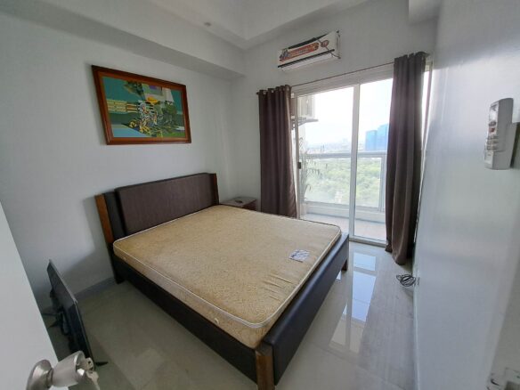 Fully Furnished 1BR at Elizabeth Place Salcedo Village Makati