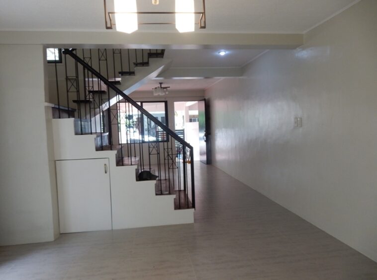 Palm Village Apartments & Condos For Rent 3BR, Makati