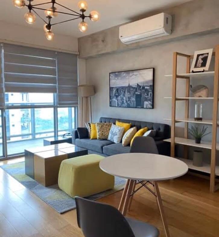 For Lease 1BR One Serendra West tower at Fort Bonifacio, BGC