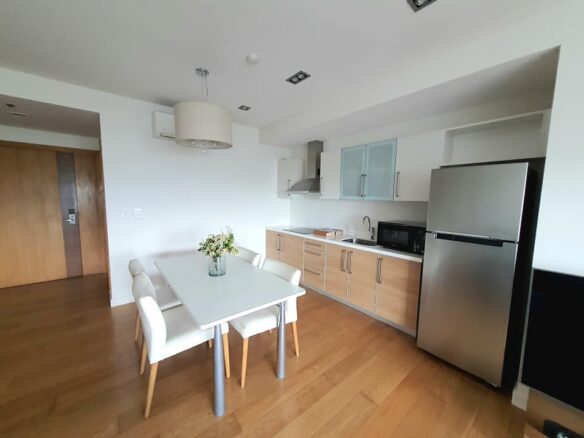 Park Terraces Studio for rent in Greenbelt Makati