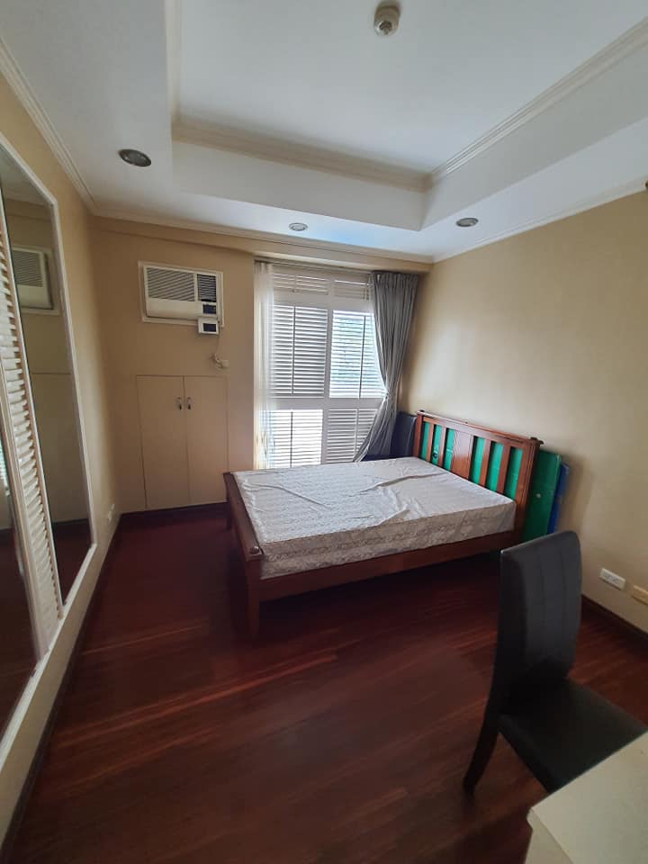 Kensington Bgc 2 bedrooms condo for rent Fort Bonifacio