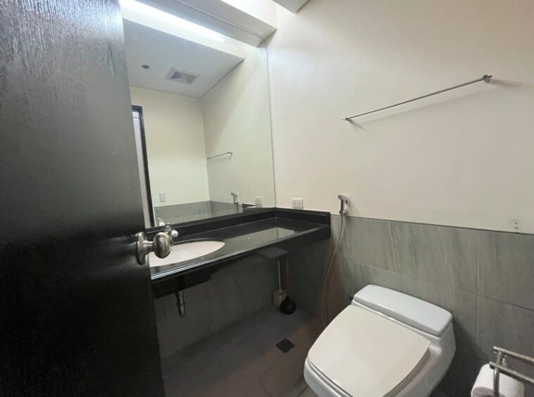 The Residences At Greenbelt Apartment & Condo Rentals 3BR