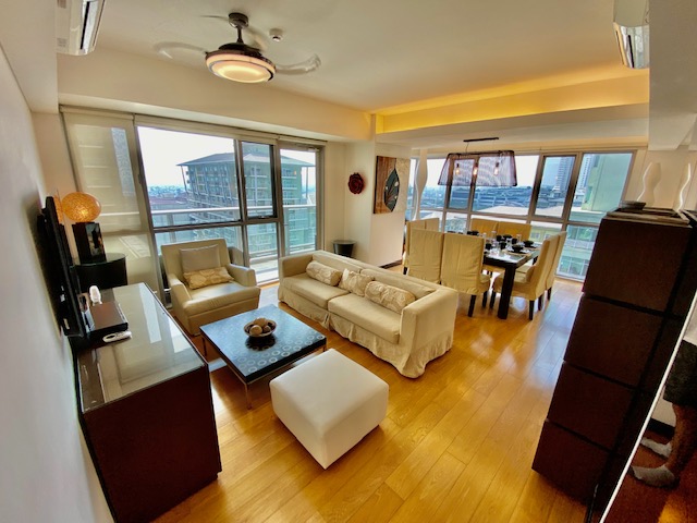 One Serendra West Tower For Sale 2 BR