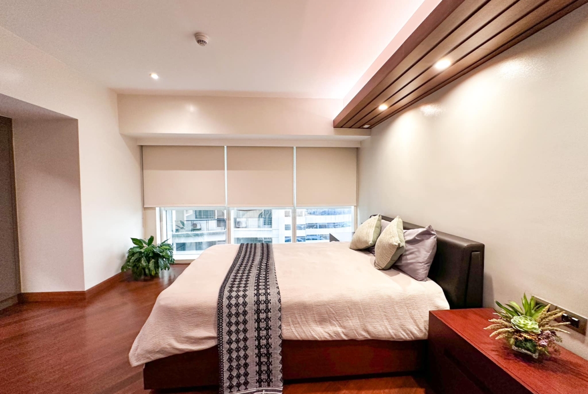 Modern 3BR Forbes Tower Salcedo Village Makati Rental