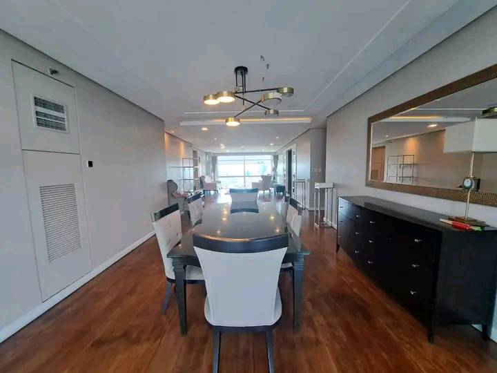 Pacific Plaza 3BR for Lease in Fort Bonifacio unfurnished