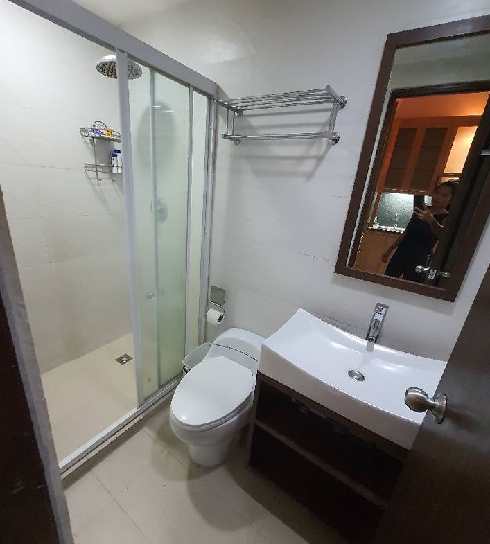 Legaspi Village 2Bedroom Lease Greenbelt BSA Tower