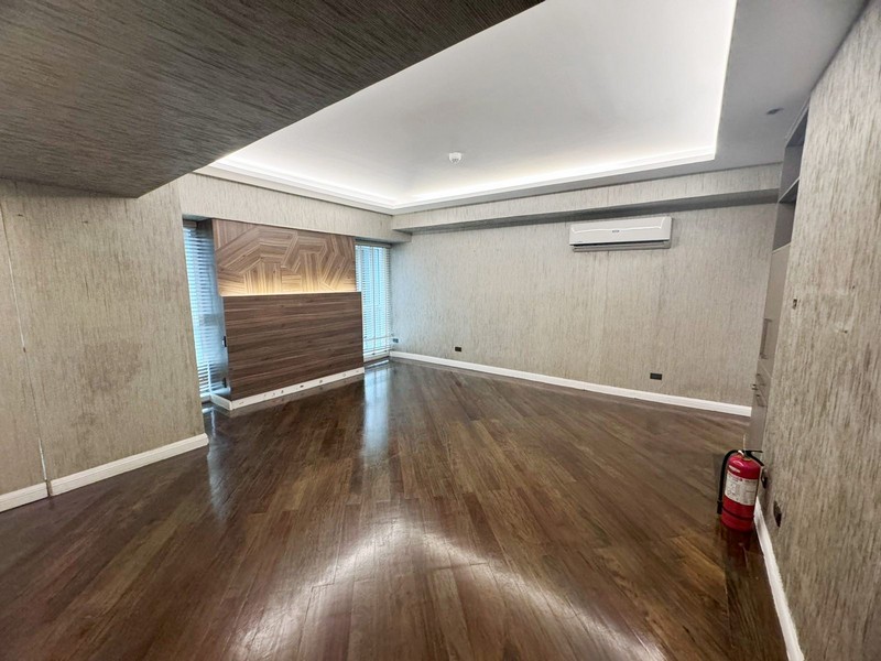 FOR SALE: Modern Spacious 3 BR at Forbes Tower Makati