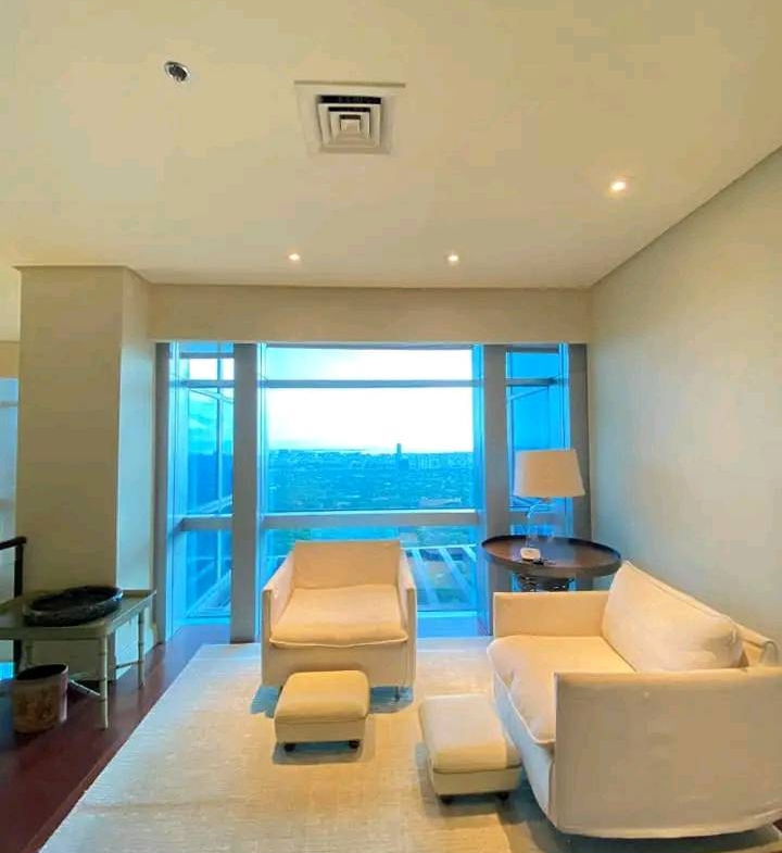 Penthouse PACIFIC PLAZA BGC Condo For Rent Fully furnished