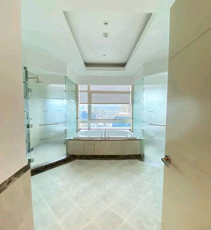 Penthouse PACIFIC PLAZA BGC Condo For Rent Fully furnished