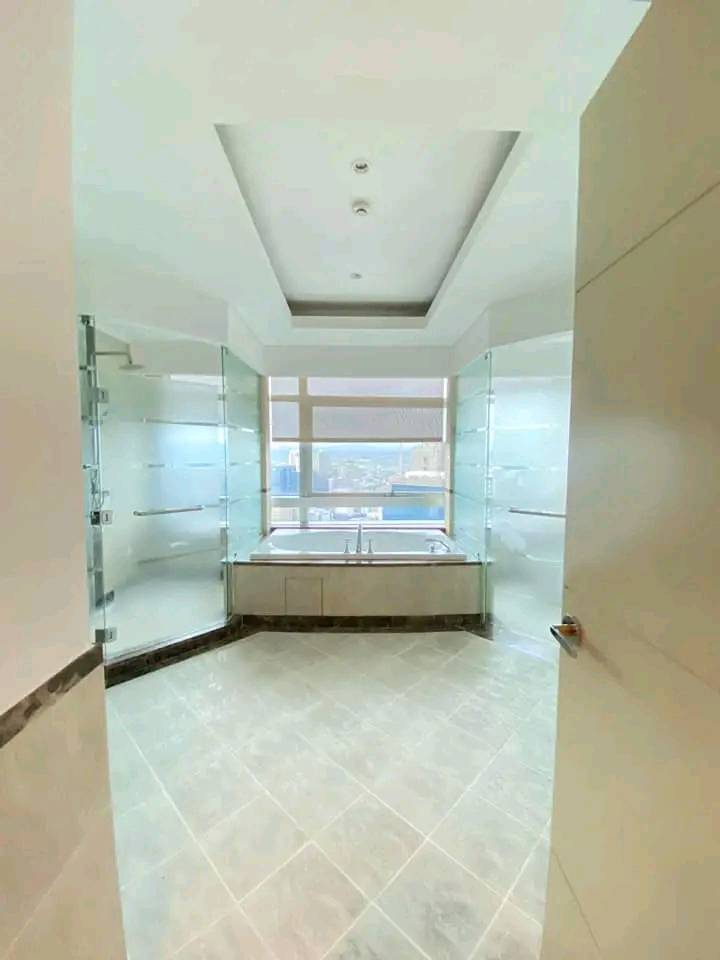 Penthouse PACIFIC PLAZA BGC Condo For Rent Fully furnished