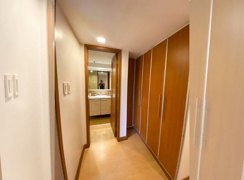 Twin Towers 3BR Condominium for sale in Ayala Avenue Makati