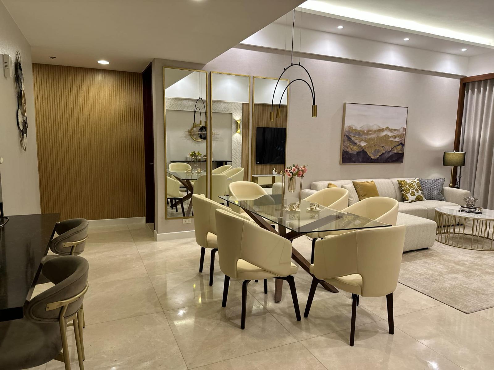 Grand Hyatt Manila Residences For Sale 3 bedroom condo