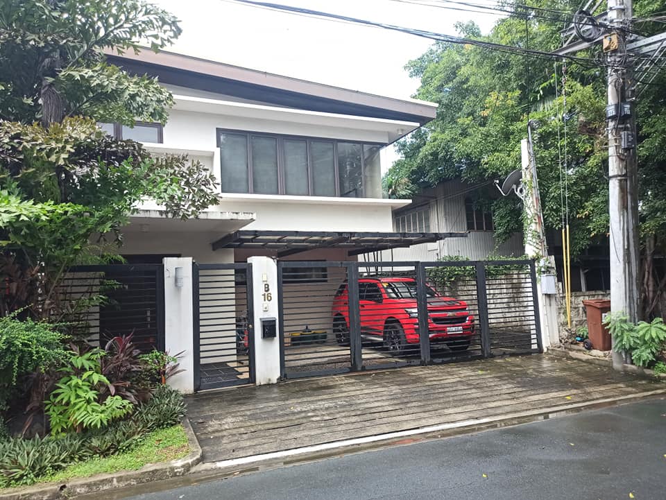 FOR RENT San Lorenzo House and Lot 4BR, Makati City