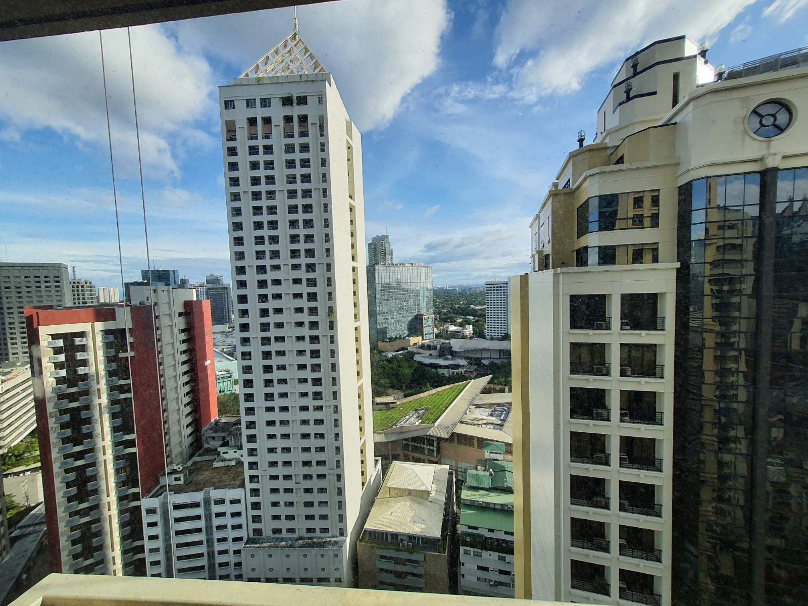 The Shang Grand Tower 2BR Makati Pet friendly