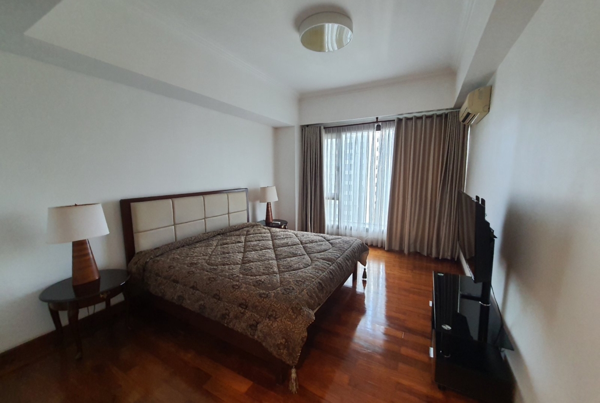 The Shang Grand Tower 2BR Makati Pet friendly