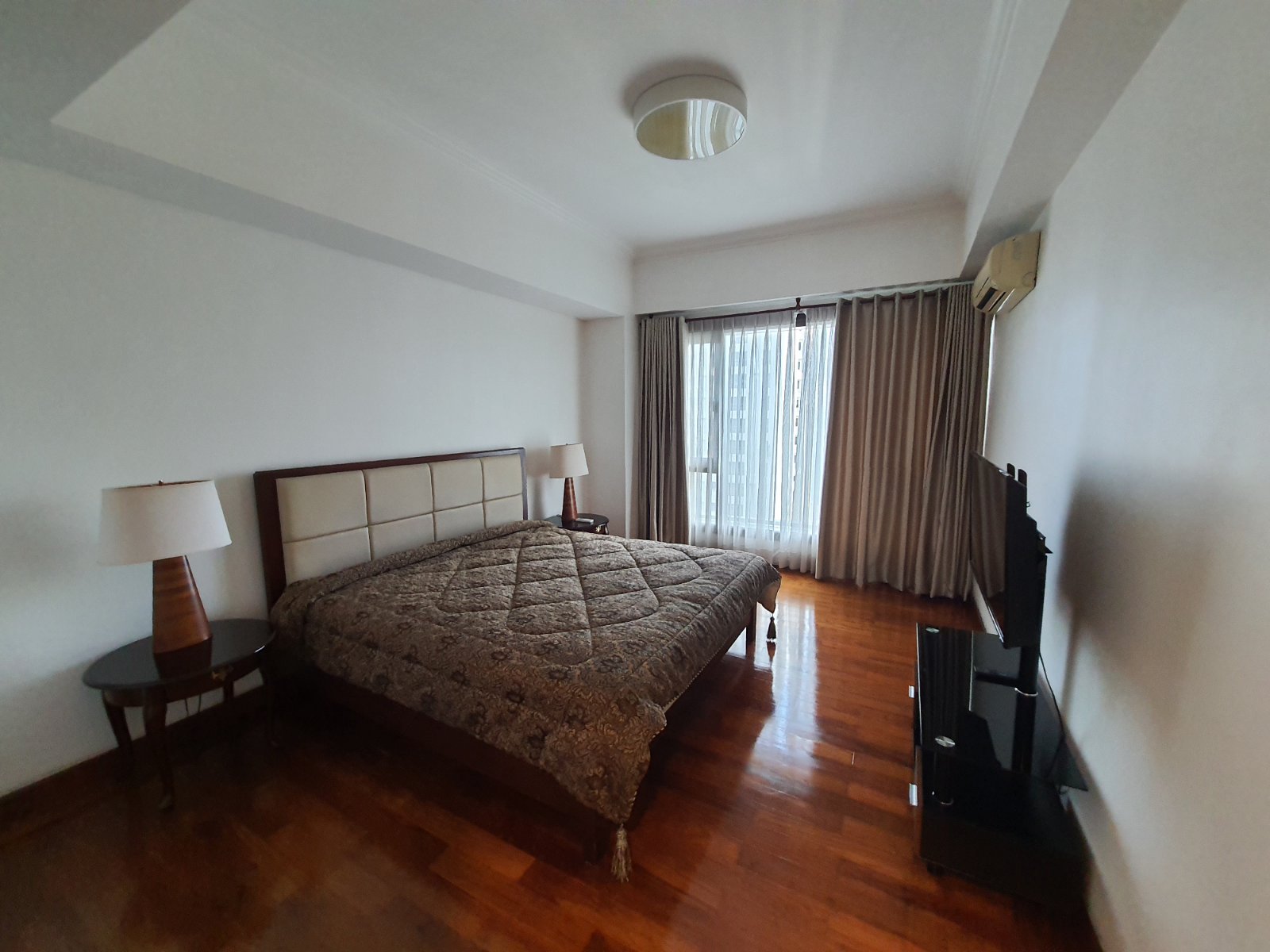 The Shang Grand Tower 2BR Makati Pet friendly