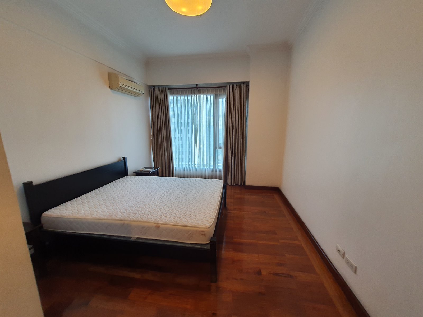 The Shang Grand Tower 2BR Makati Pet friendly