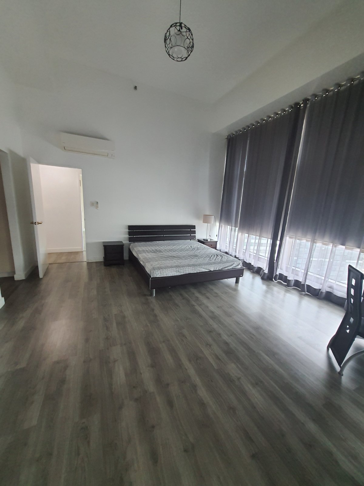 Shang Grand 2BR Fully Furnished with Maids Room Parking Pet