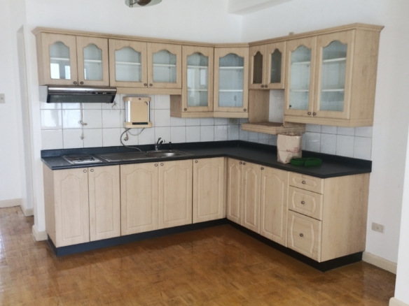 BSA TOWER 1Bedroom FOR SALE Greenbelt MAKATI