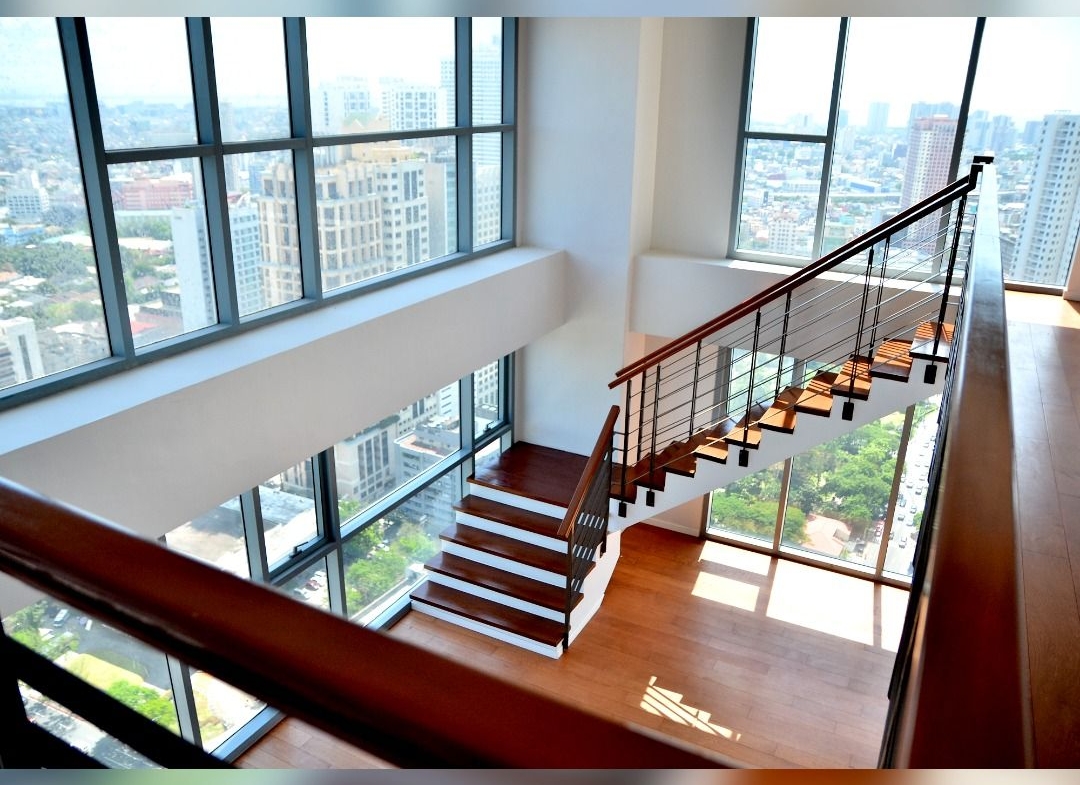 Eton Residences 3 bedrooms condo for sale loft Makati