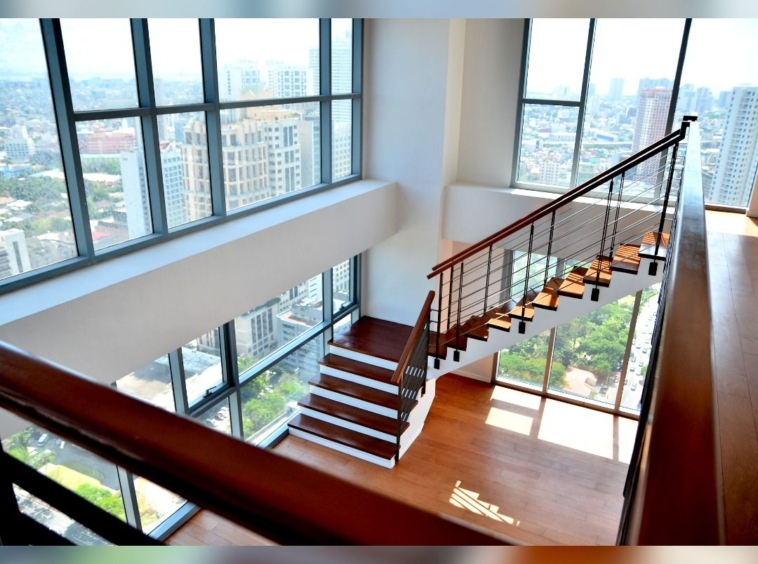 Eton Residences 3 bedrooms condo for sale loft Makati