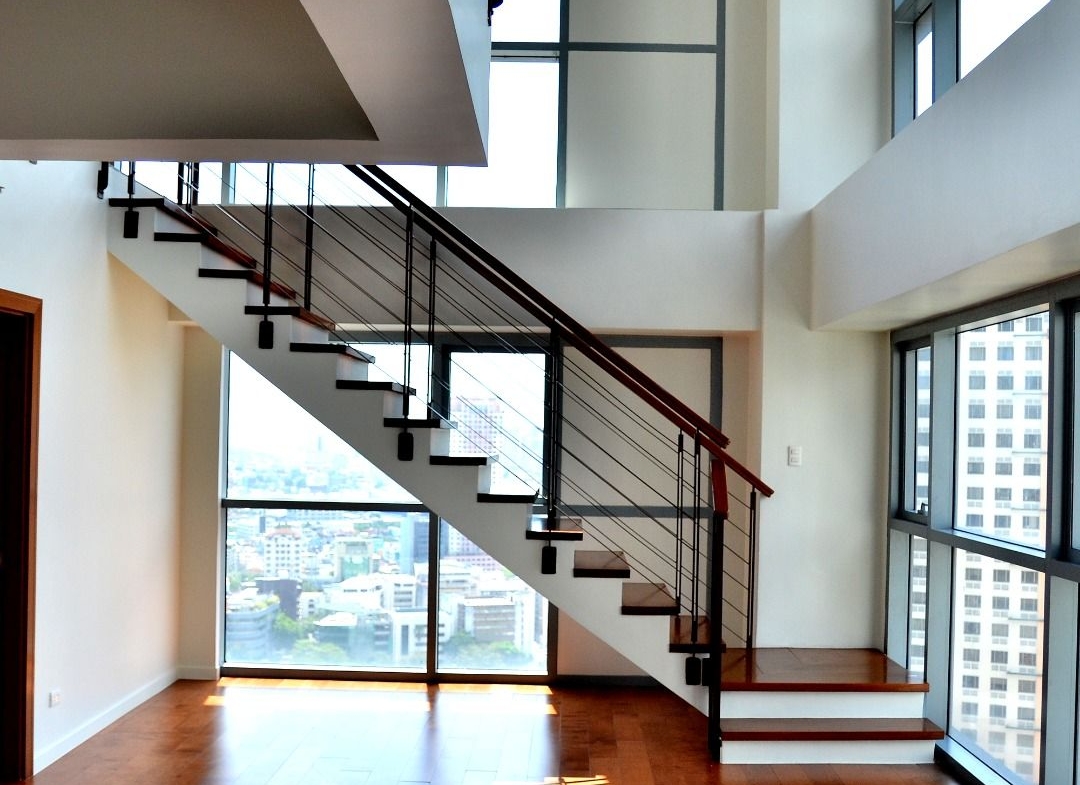 Eton Residences 3 bedrooms condo for sale loft Makati