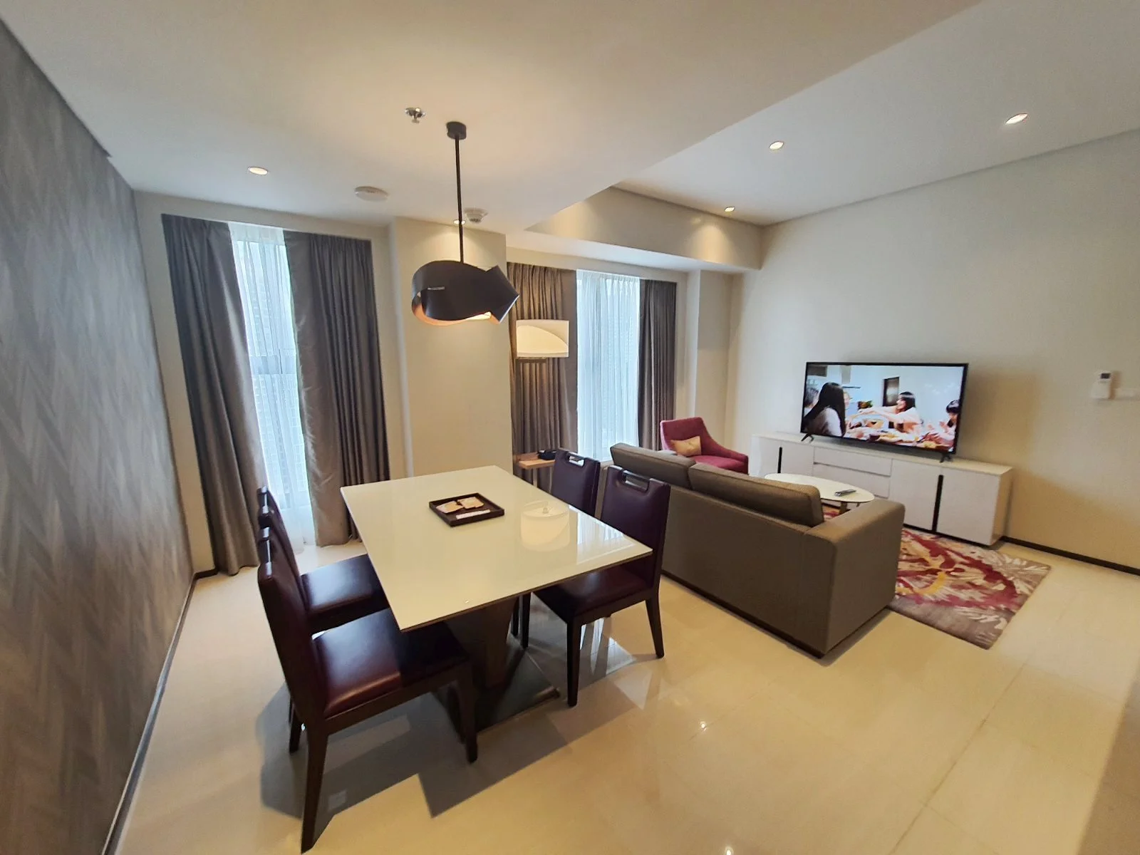 Somerset Central Salcedo Modern condo for Lease