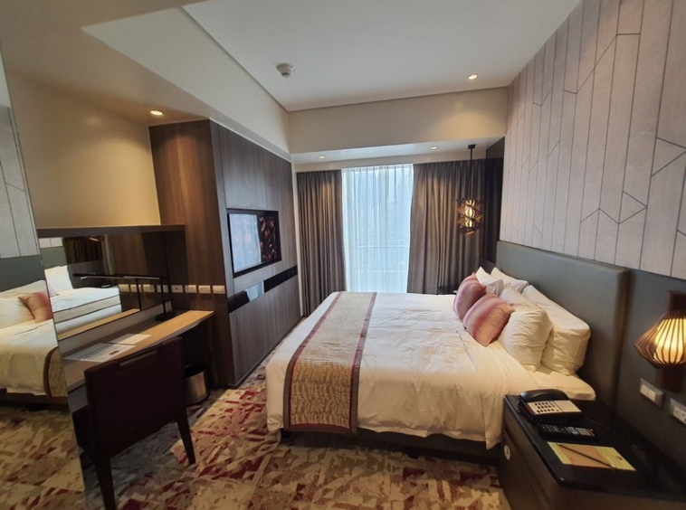 Somerset Central Salcedo Modern condo for Lease